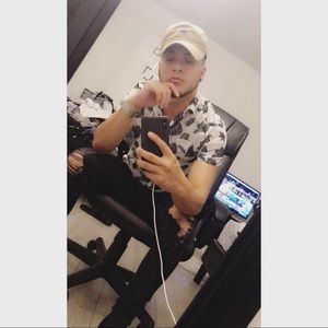 Meet your Posher, Xavier